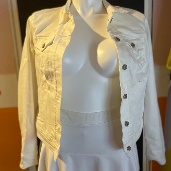 Old Navy White Jean Jacket - Picture 2 of 4
